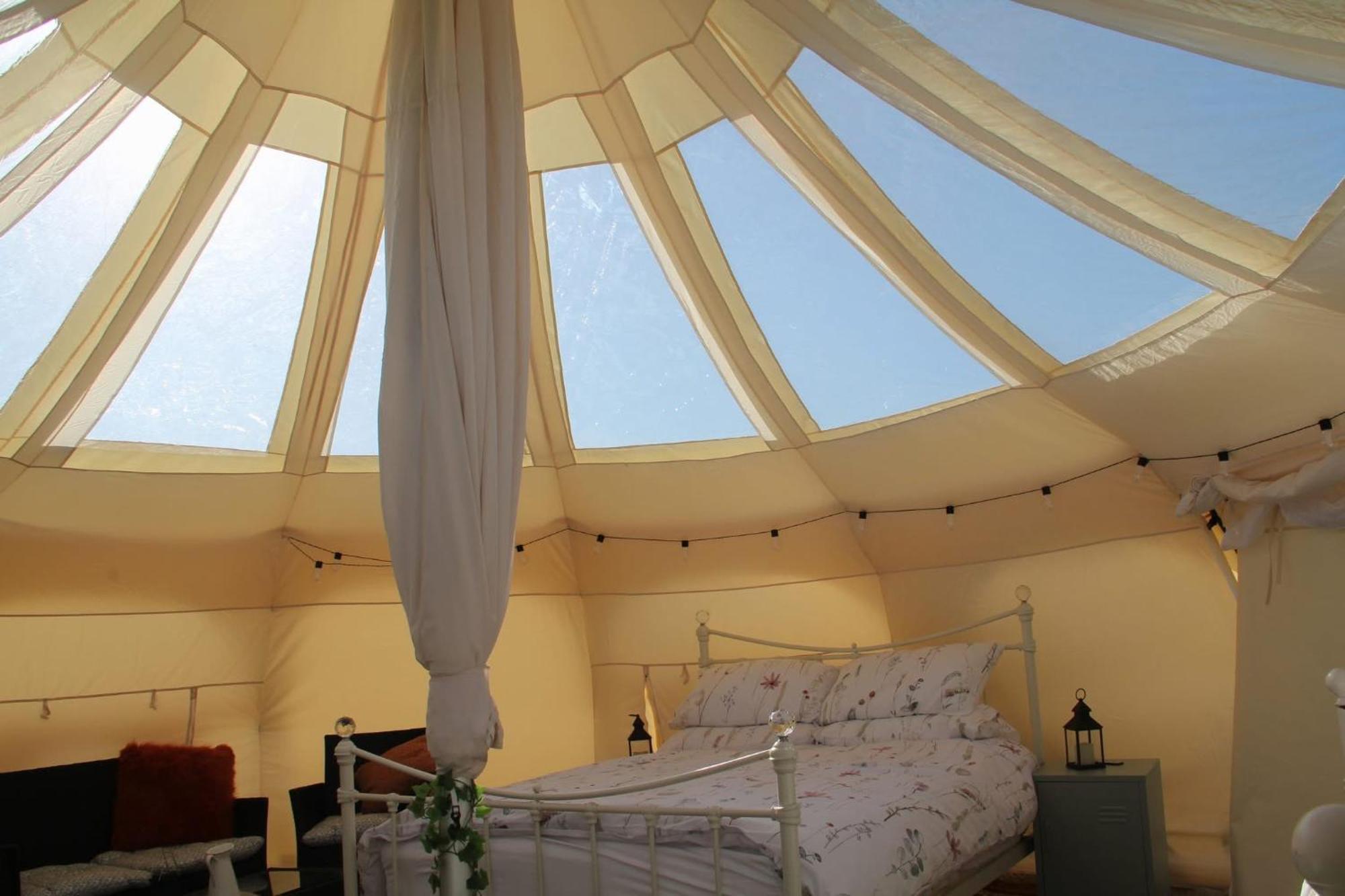 Tal-Y-Fan Farm 6M Stargazer Tent Bridgend  Buitenkant foto