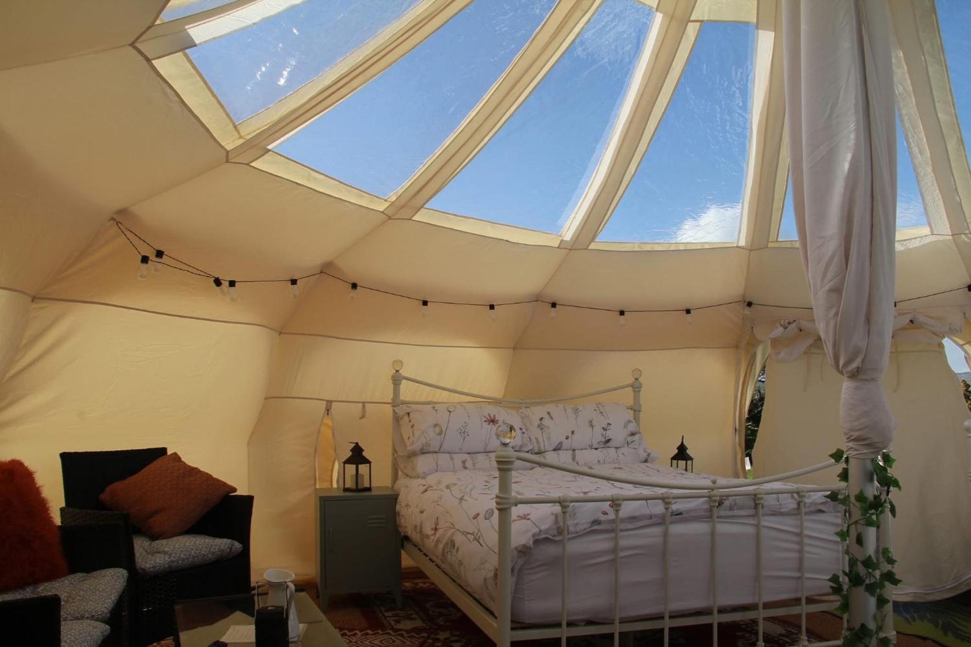 Tal-Y-Fan Farm 6M Stargazer Tent Bridgend  Buitenkant foto
