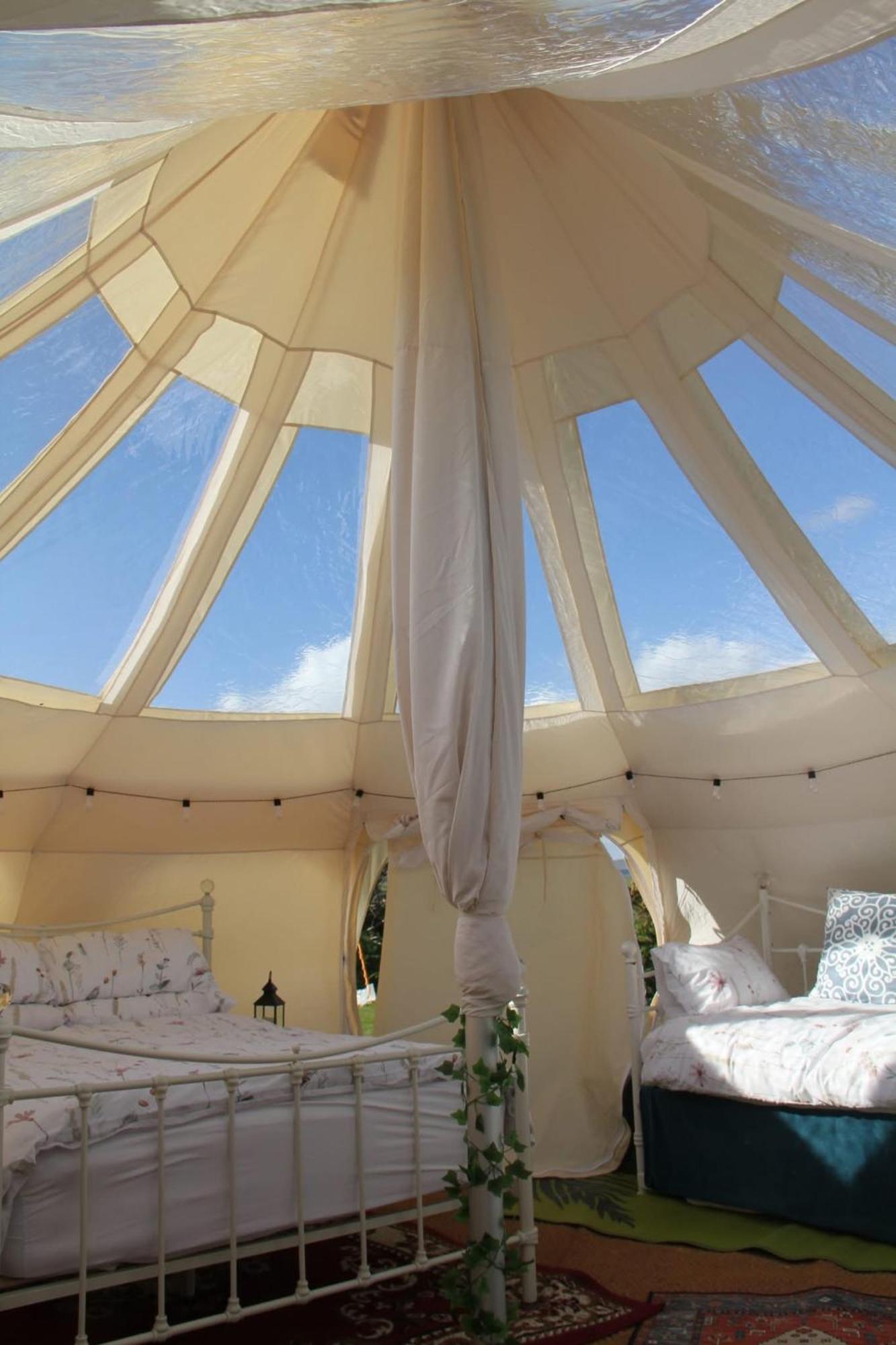 Tal-Y-Fan Farm 6M Stargazer Tent Bridgend  Buitenkant foto