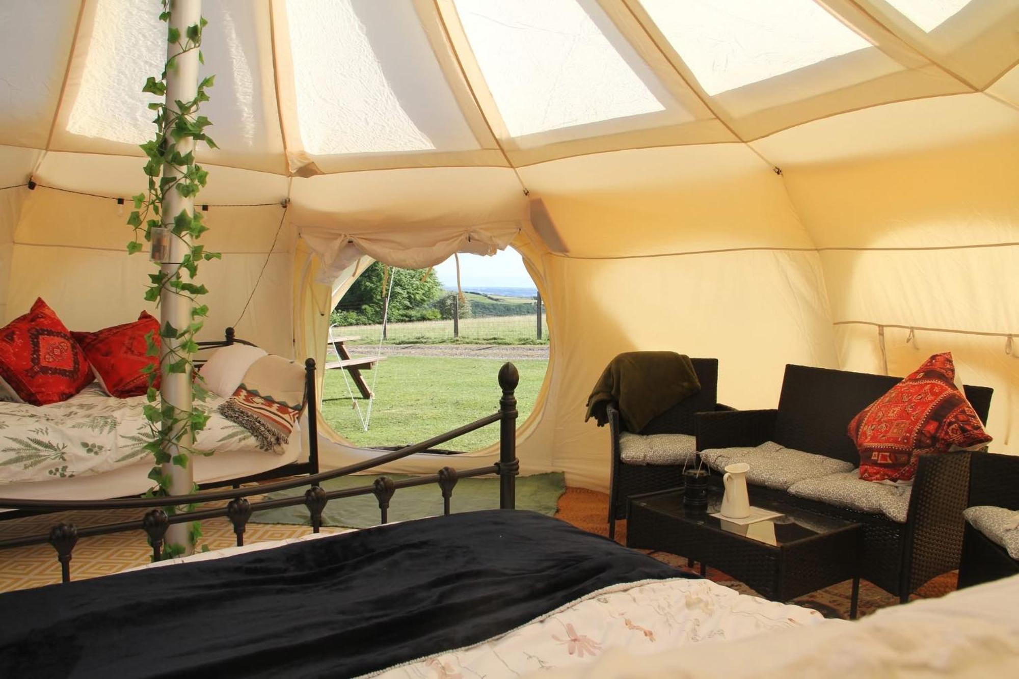 Tal-Y-Fan Farm 6M Stargazer Tent Bridgend  Buitenkant foto